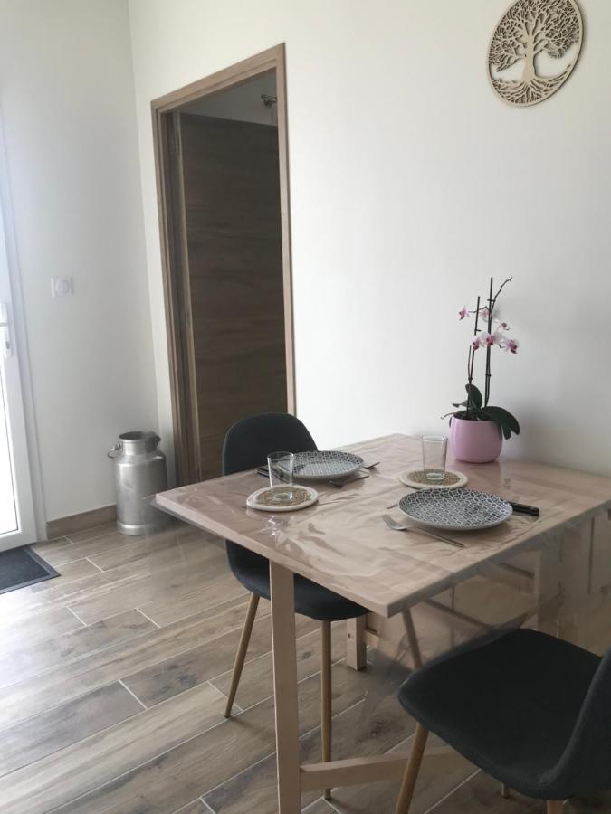 Studio Le Petit Cassis 圣玛丽拉布朗什 外观 照片